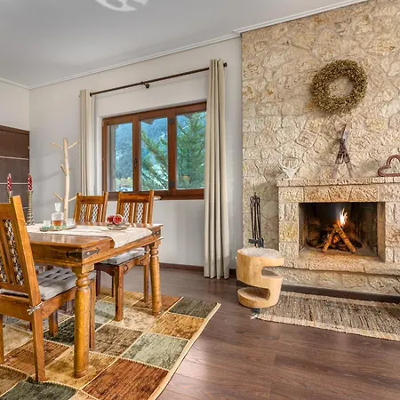 Appartement The Mountain House In Parnassus Eptálofos